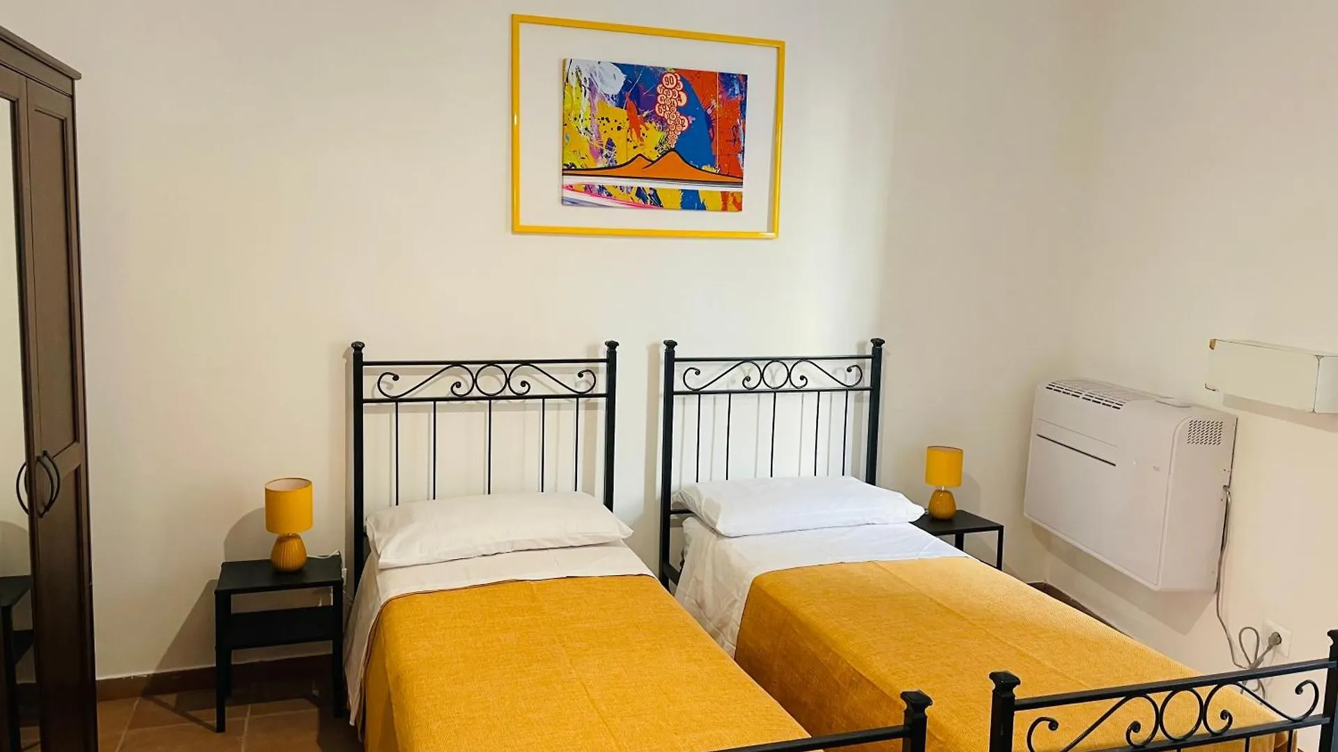 Casa Vacanza Fermata Napoli Centro 0*, Naples